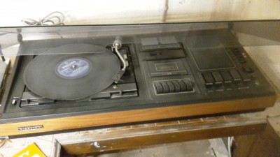 DJ Turntable des 70 er Kellers