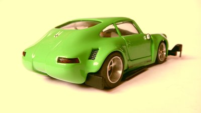 PorscheOhne.JPG