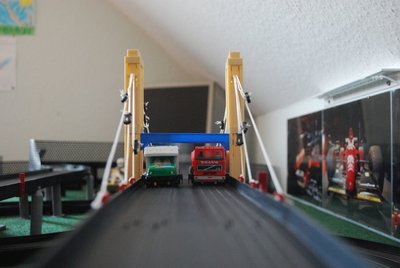 neue Bahn Brücke 2.jpg