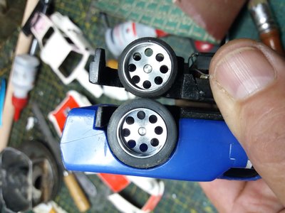 13g abgefahren fixiert Doppel- Klebeband.jpg (3.55 MiB) 4535 mal betrachtet Neu VS Abgefahren..Halten bis zum Ende...mit Klebeband