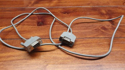 Die Dummsau...PIN 6 hat kein Durchfluss....nachdem ich alle eigenen Lötpunkte an allen Verbindungen kontrolliert hatte, ist es ein fertig konfektioniertes Kabel...&lt;Toll