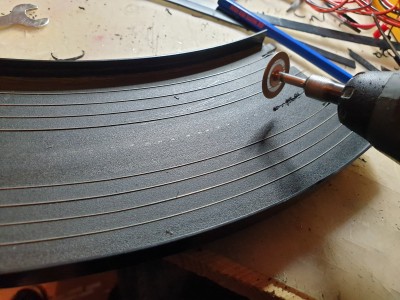 20201117_191435.jpg (4.63 MiB) 8148 mal betrachtet Ausmessen, anzeichnen und grob ne Vertiefung reindremeln.