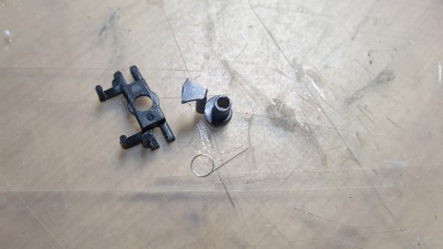 20201230_102958.jpg (1.76 MiB) 7239 mal betrachtet Dabei eine Spreizfeder runtergefallen. Nicht wiedergefunden. Sch...klein und dünn die Dinger.