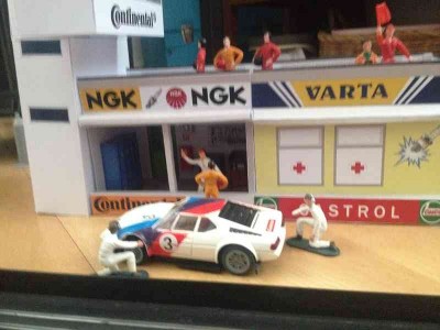 klein-IMG_3927.JPG (27.88 KiB) 2522 mal betrachtet Julians Box Der M1 ist fast fertig
