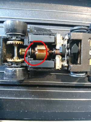 Inked20220101_122336.jpg (3.49 MiB) 4459 mal betrachtet Das sieht mir nach einer Wicklung aus, aber wie gesagt, veilleicht auch nur ein Haar....