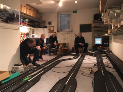 Servokeller Besuch Bruder Willimek (2).jpeg (334.12 KiB) 21570 mal betrachtet Väter und Söhne