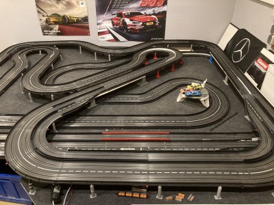 C333C307-4F9F-426A-A290-68FBED393E59.jpeg (4.41 MiB) 6995 mal betrachtet Der Rennring